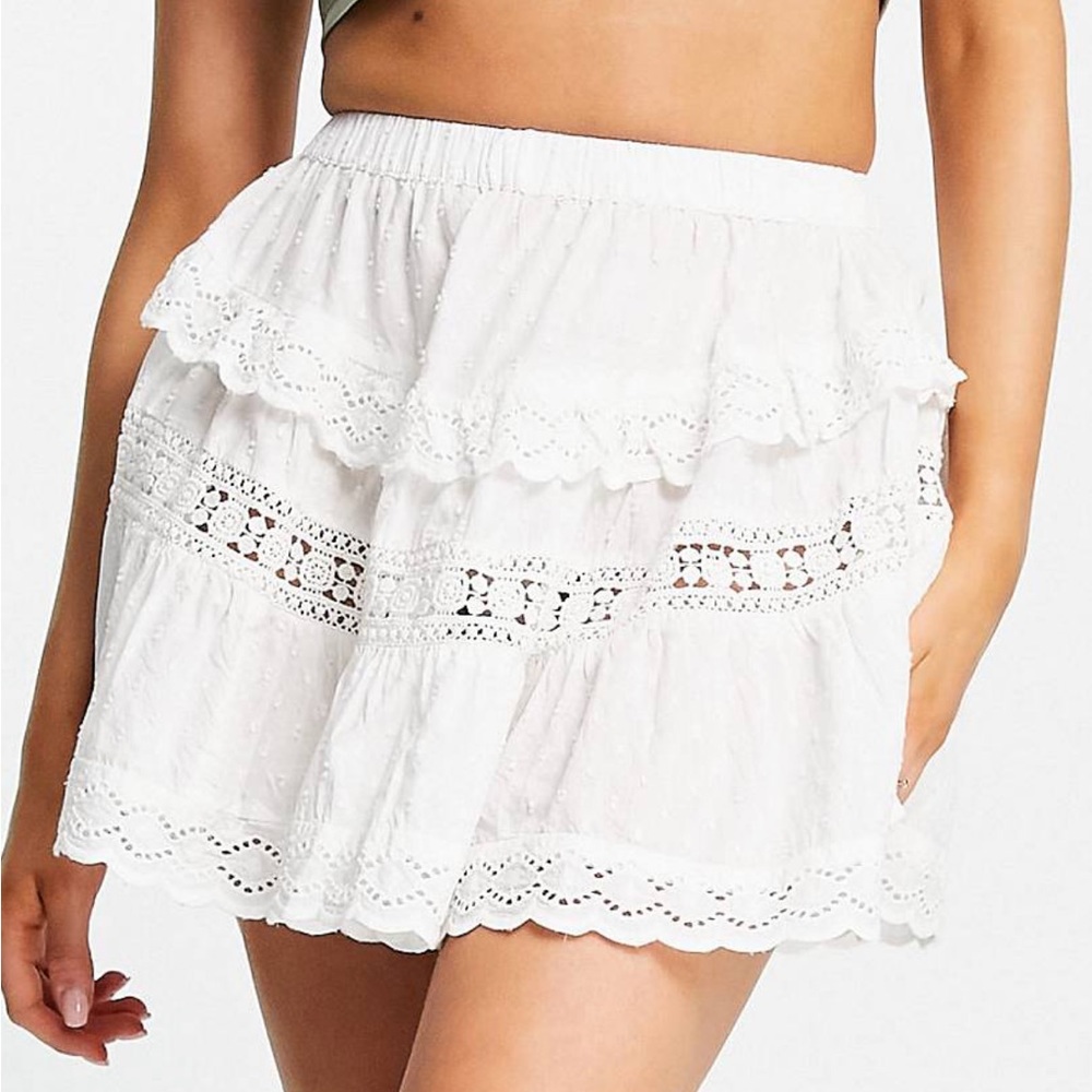 Lace layered skater mini skirt